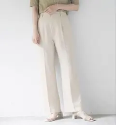 LOWRYS FARM ドライタッチフレアパンツ