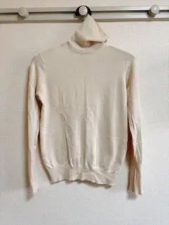 ピ*ピ様 ZARA 薄ピンクベージュ タートルネックニット 長袖