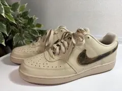 美品⭐︎NIKE ナイキ　IV5722-200 コートビジョン　28cm