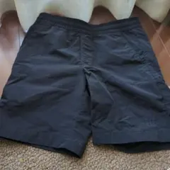 GAP 黒 ショートパンツ