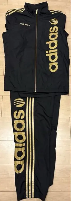 adidas アディダス　ジャージ　上下セット 黒・金(ブラック・ゴールド)