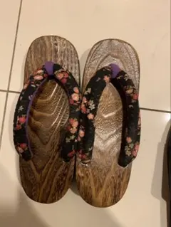 花柄鼻緒の木製草履 24cm