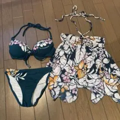 ピンキー&ダイアン　水着　ビキニ　３点セット　ハワイアン　プルメリア　リゾートのサムネイル