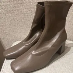 Item thumbnail for item c79b7a76-c4f0-454e-8299-edb64e731311