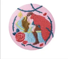 眠れる森の美女　Disney Characters 刺繍缶バッジ　オーロラ姫