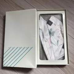 タオルハンカチセットとガーゼハンカチ