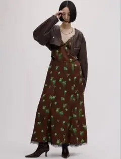 未使用 Ameri vintage CLARA SATIN CAMI DRESS
