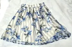 【美品 未使用】 INGNI イング 夏物 花柄オーガンジーフレアスカートのサムネイル