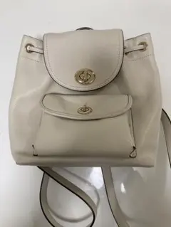 coach ホワイトレザー フラップ付きバックパック
