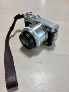 Nikon j5 ＋単焦点レンズセットのサムネイル