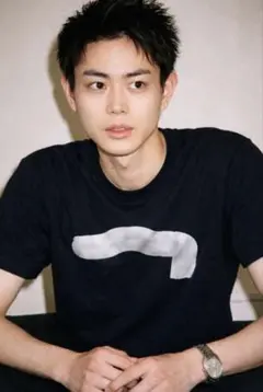菅田将暉 PLAY限定盤Tシャツ未開封新品。 - メルカリ