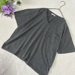 【グラシア】glance Vネック ポケットTシャツ　半袖　グレー　シンプル　Mのサムネイル