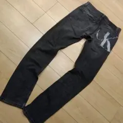 最終最終価格Calvin Kleinロゴプリント ストレッチデニムブラック Mのサムネイル