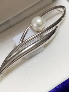 シルバー 本真珠 流線型 ブローチ