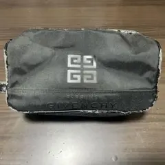 Givenchy ナイロン バッグ 黒のサムネイル