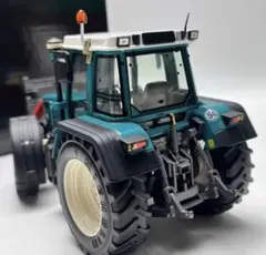 シュコー リミテッドエディション FENDT FARMER2トラクター 1/18