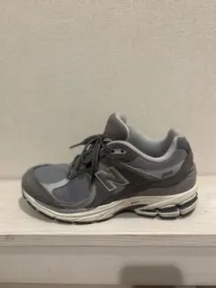 New Balance グレー スニーカー　U2002RCB