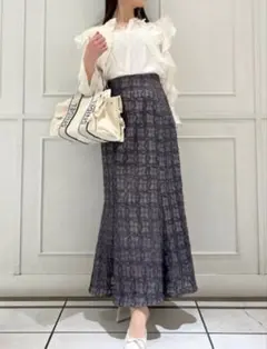 【極美品】SNIDEL レースアップテクスチャースカート