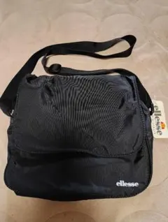 ellesse ショルダーバッグ ブラックのサムネイル