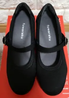 お値下げいたしました☆フワラク ブラック ストラップパンプス