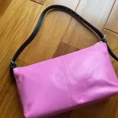 本革　ショルダーバッグ　ピンク