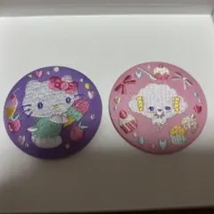 刺繍缶バッジ　ハローキティ　こぎみゅん