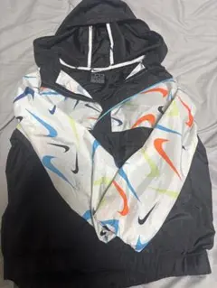 Nike フード付きナイロンジャケット 110-116cm