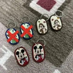 セリア　ディズニー　タグキーホルダー