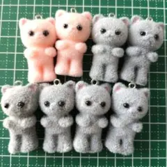 u21 B級品　猫ちゃんチャーム　8個