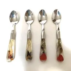 Item thumbnail for item 83ba1fc6-1e12-4105-84fc-b87f09f4c33e