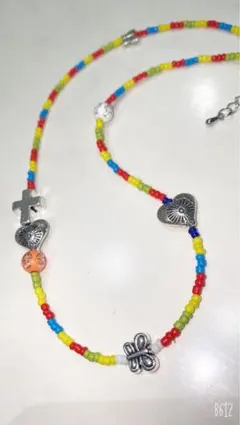 カラフル　クロス　ハート　十字架　ハンドメイドビーズネックレス