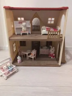 シルバニアファミリー 2階建て家と人形セット