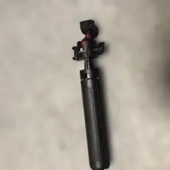 自撮り棒 ブラック 伸縮可能 三脚機能付き