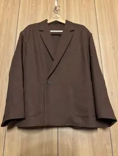 テーラードジャケット