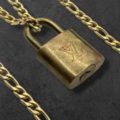ルイヴィトン ネックレス パドロック 南京錠 喜平 社外チェーン