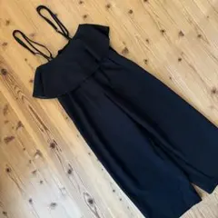 ブラックフリルオールインワン Mサイズ　coca