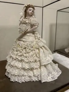 『ジッツェンドルフィン』レース・フィギュリンH.24cm Amazon.co.jp: Sitzendorferジッツェンドルファ レースドール 陶器人形