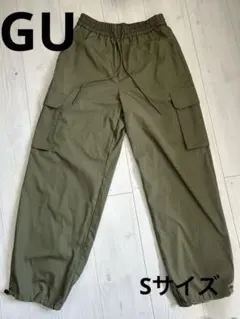 GU カーゴパンツ Sサイズ カーキ　春服