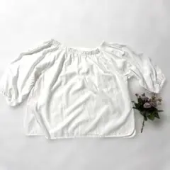ショコラフィネローブ ブラウス オフショル パフスリーブ 白 チュニック