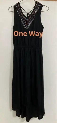 【One Way】　ノースリーブワンピース　刺繍