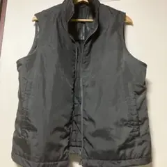 グレー ノースリーブ ベスト