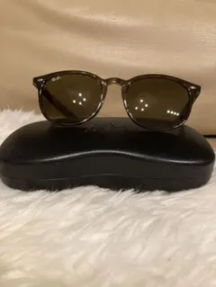 Item thumbnail for item c7eb82b0-116d-4e3f-836c-a734ee3193cc