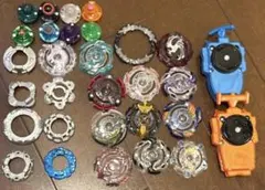 ベイブレードセット 54個とランチャー付き