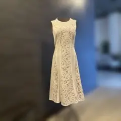 BCBG背中も可愛い❤️アイボリー レース ノースリーブ ワンピース❤️