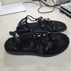 TEVA　テバ サンダル ブラックのサムネイル