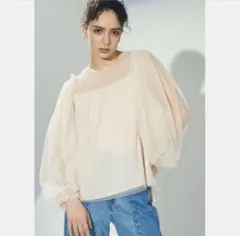 GRACE CONTINENTAL ダイアグラム　プリーツチュールトップスのサムネイル