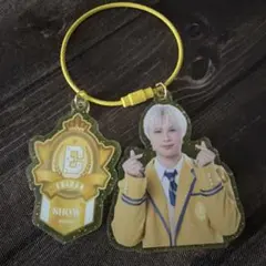 BUDDiiS FUMIYA アクリルキーホルダー - メルカリ