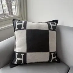 2025年最新】HERMES クッション・座布団の人気アイテム - メルカリ