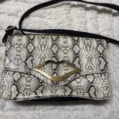 ヘビ柄ショルダーバッグ