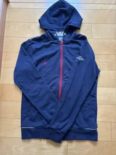 新品✨Rnewbold×umbro Ｍ⭐︎吸汗　フード付きネイビーパーカーのサムネイル